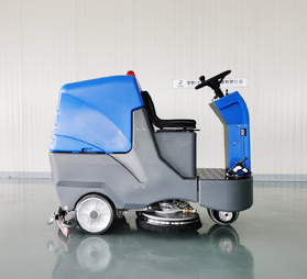 <b>機械廠(chǎng)車(chē)間地面使用駕駛式洗地機操作步驟</b>